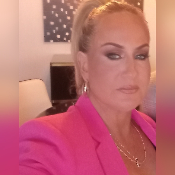 Galentine's Day $5 Share Show Raid Train Feb 11 - Picture 4 of 7